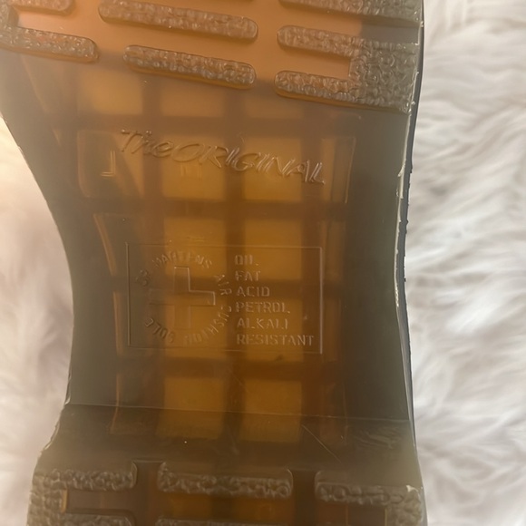 Dr. Martens Black NWT - Picture 8 of 9